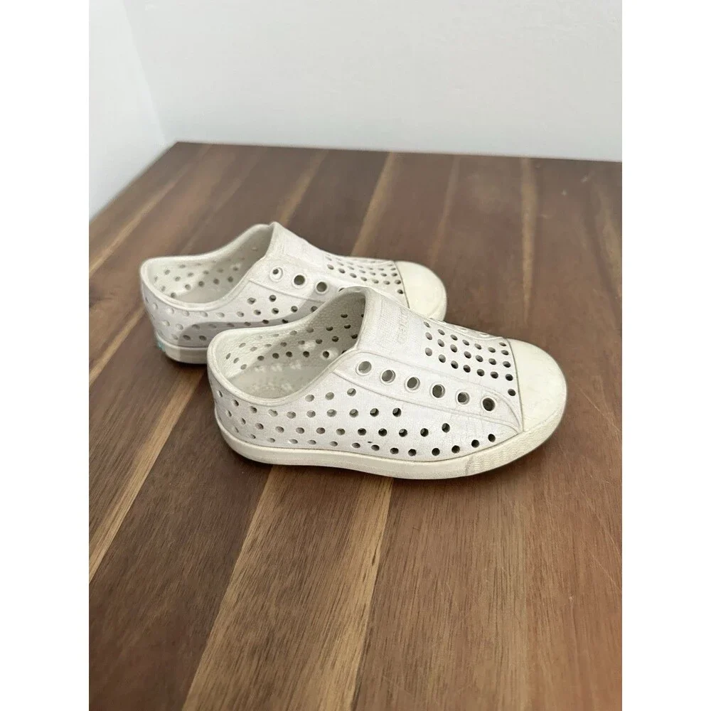 Native White Slip On Shoes Child Size C7 Unisex